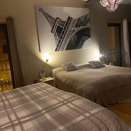 Casa *