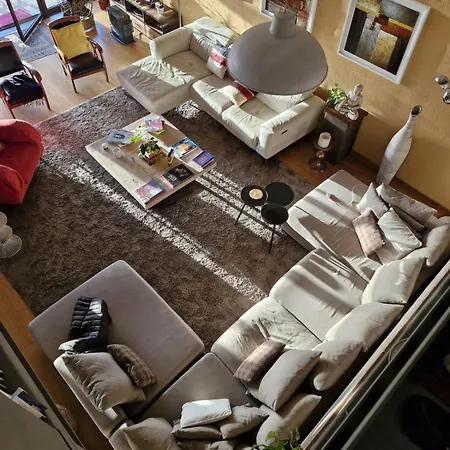 Casa *